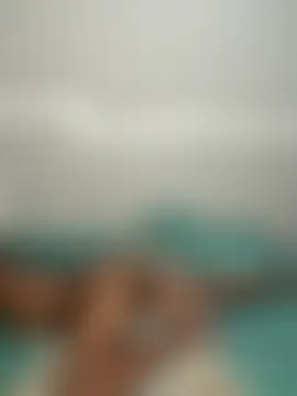 petite_bee's Live Webcam Chat