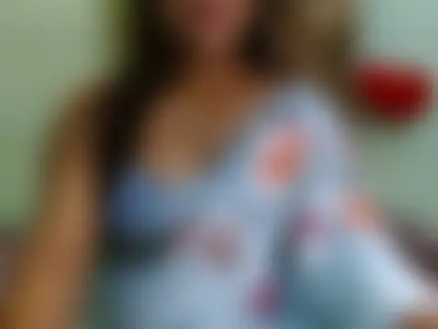 LIZNA_0: διαδικτυακό σόου στην κάμερα