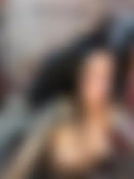 i_am_nina_ – Naživo chatovacia miestnosť