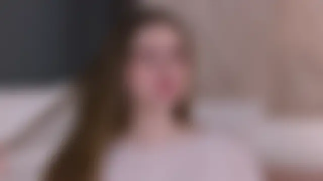 Pokazy przed kamerką – EllieHayes