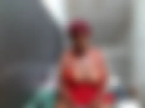 XXX chat uživo modela BustieMandy