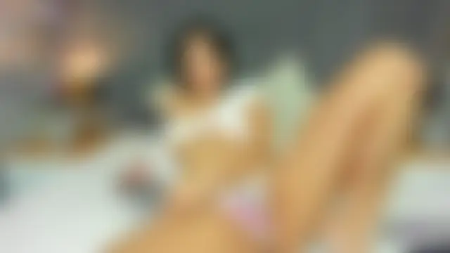 mia_slutty_ 即時 XXX 聊天