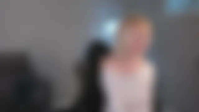 Julie_Lucas' Live XXX Chat