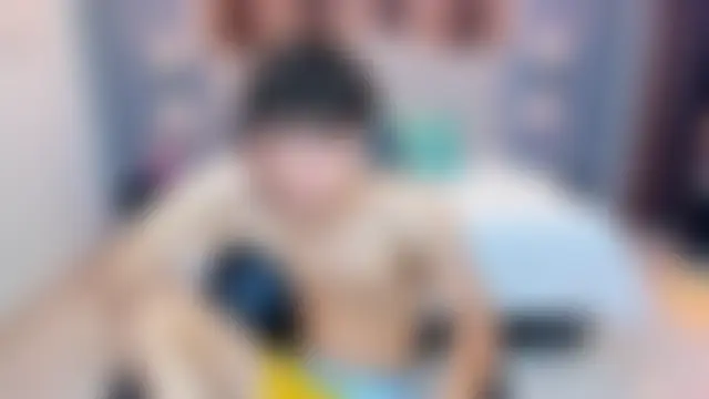 Tommy18__n Live XXX chat