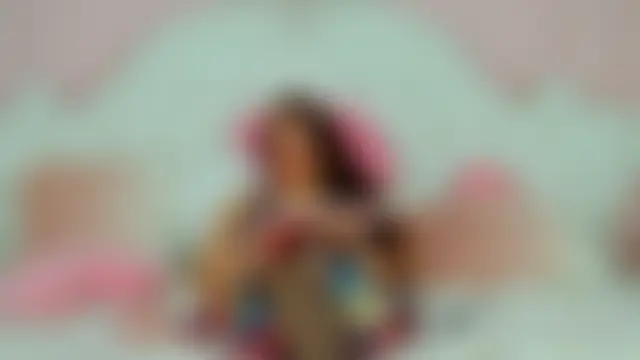 Chat +18 de ElinaBellucci ao vivo