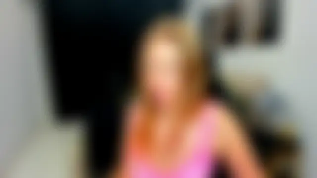 Chat XXX en directo de Strawberrye