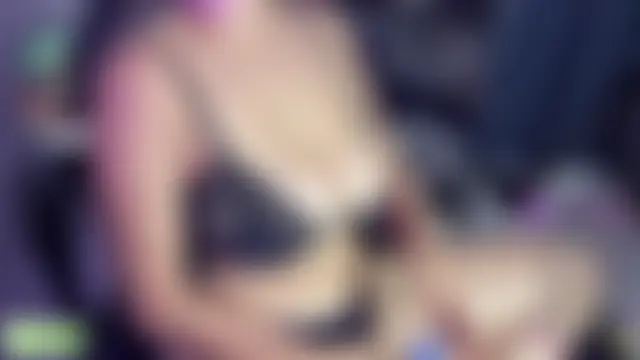 Roxy_clark élő XXX-chatje