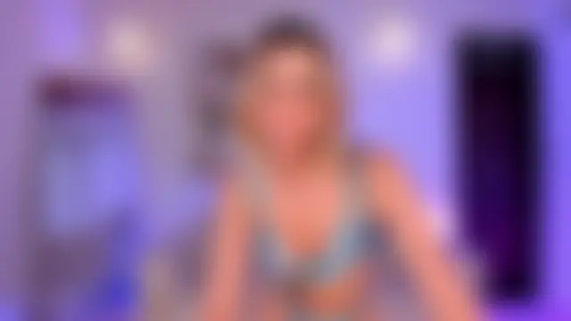 XXX chat uživo modela MelissaMoore_