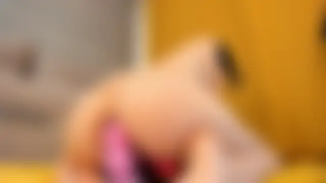 Show modela IreneHabibi na web-kameri