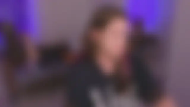 Mira_Falls Live Chatraum