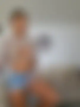 CelynaRoss Live chatroom