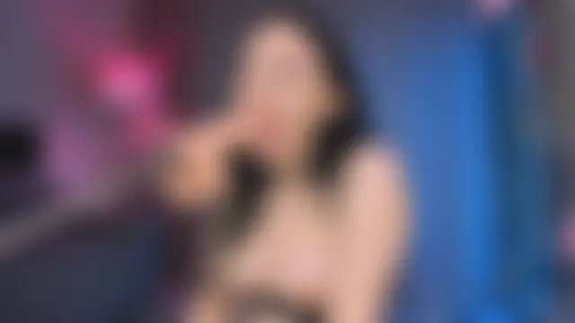 Juicy_Vikki's Live XXX Chat