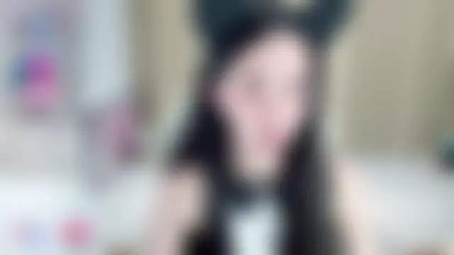 XXX chat uživo modela OiOi-666