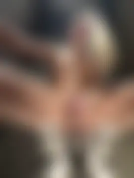 adya-aly Adlı Modelin Canlı Sohbet Odası