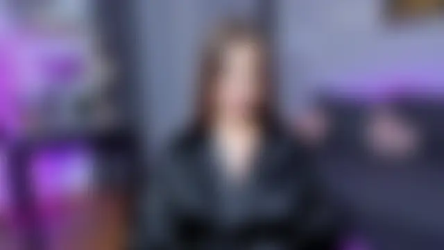 Lui_Cute: διαδικτυακό σόου στην κάμερα