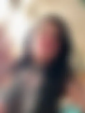 SkinnyLilly Chat Room in diretta