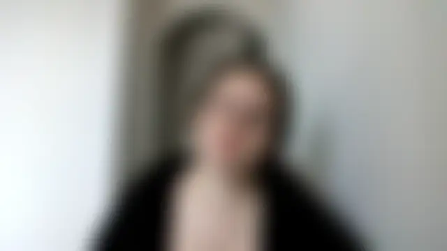 แชท XXX สดของ MeadowEyes