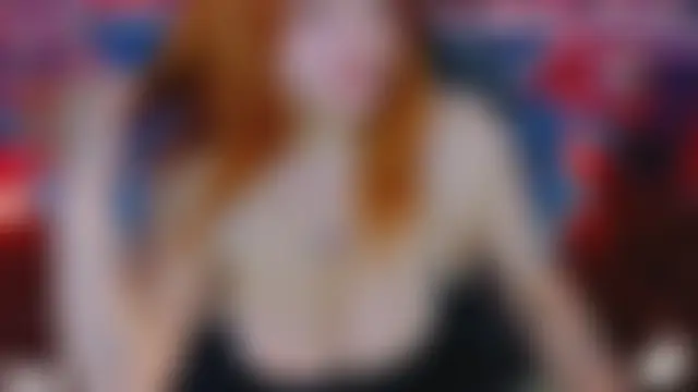 Clumsy_Nana's Live Webcam Chat