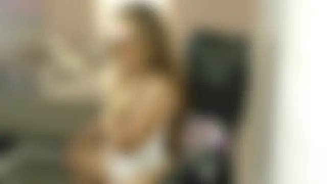 Živý XXX chat MonicaLaurent