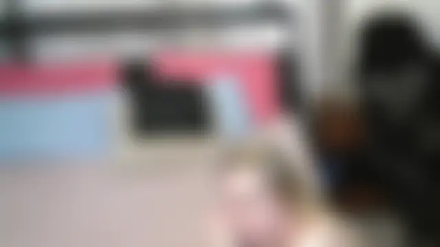 HollieBimのライブXXXチャット