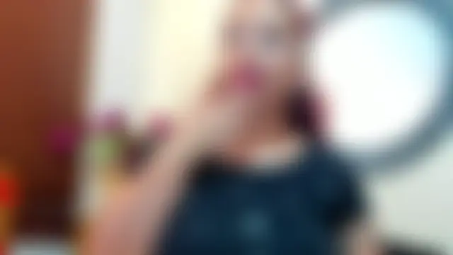 Maye_Milf_: онлайн-секс-чат