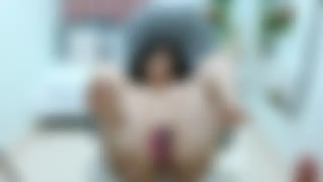 sophia_hadid: онлайн-секс-чат