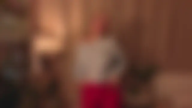 AlicaCohill's Live Chat Room