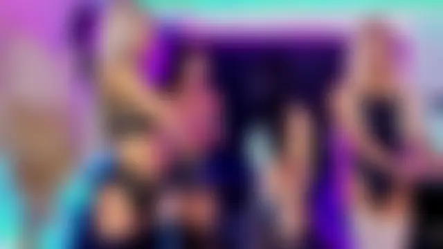 Queens_Wonders_Blonders Adlı Modelin Web Kamerası Şovu