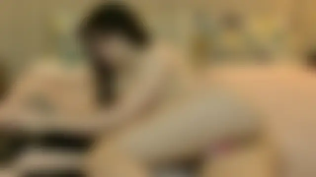 EllieWest Webcam show