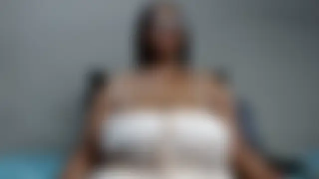 BustyMelonssXXXX: διαδικτυακό σόου στην κάμερα