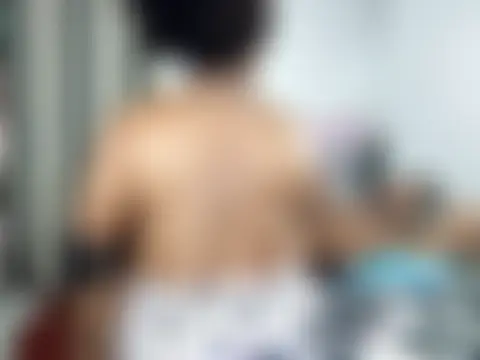 Mia-Victory: διαδικτυακό σόου στην κάμερα