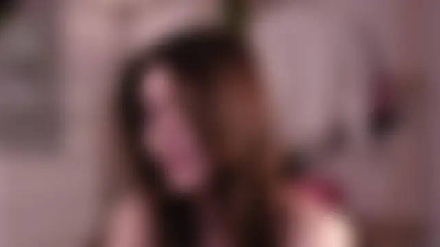 CherlyGussのライブXXXチャット