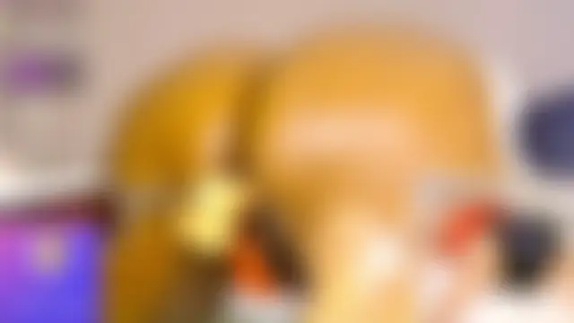 Chat soba uživo modela CarmenCash__