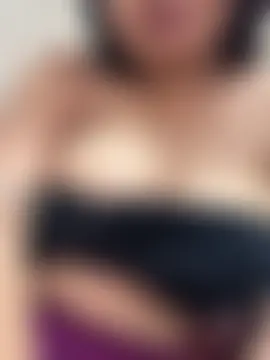 Curvy_Anayan Live chat-huone