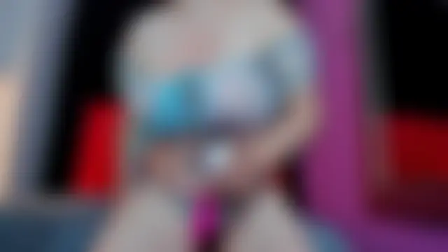 Онлайн чат ScarletBigTitties