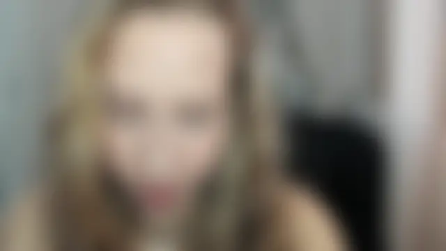 Emmarayder Pertunjukan Webcam