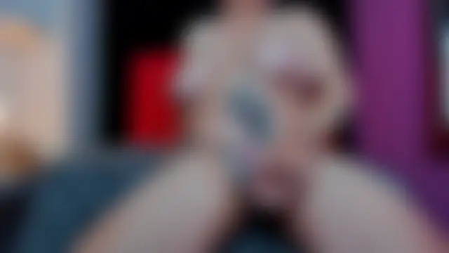 ScarletBigTittiesn Live chat-huone