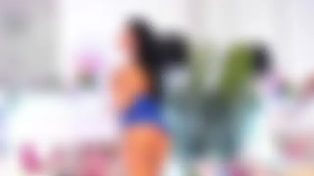 Pokazy przed kamerką – ElektraQuins