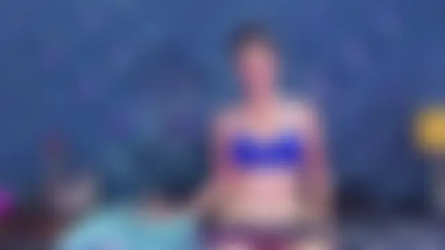 JuliaSinclair Adlı Modelin Canlı XXX Sohbeti