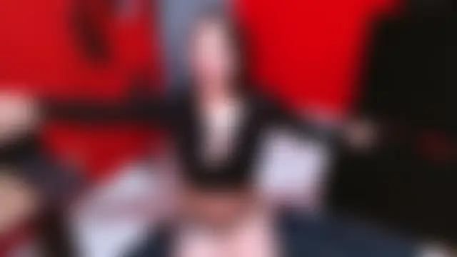 Emily_Slave28 即時 XXX 聊天