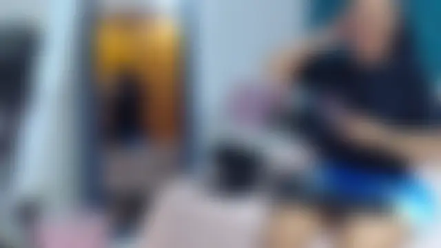 KimScarlethn Webbikameraesitys