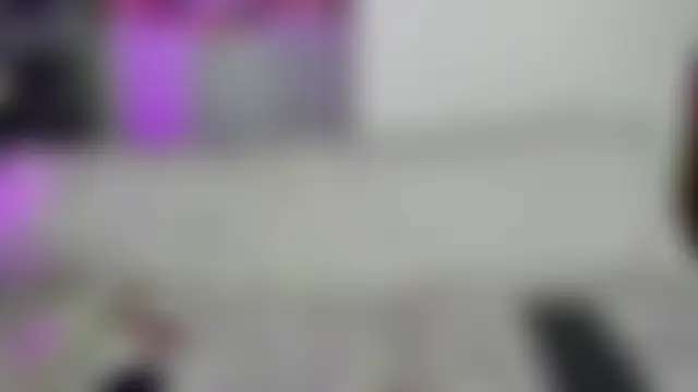 Nikki__uwu Adlı Modelin Canlı Sohbet Odası