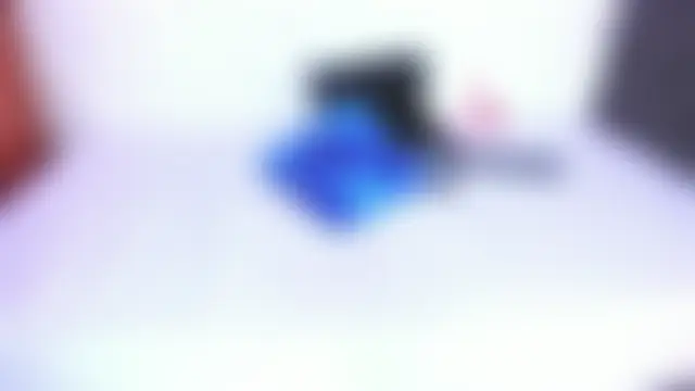 thamaraa_: διαδικτυακό σόου στην κάμερα