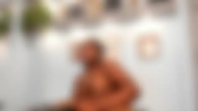 Kylie-Cruz Show in webcam