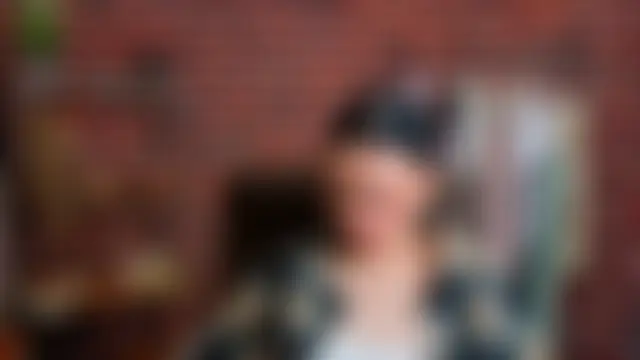 Show modela BrendaaWarren na web-kameri