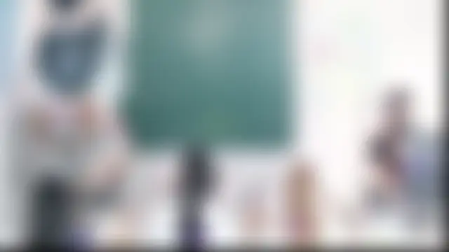 _Math_: διαδικτυακό σόου στην κάμερα