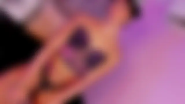 Daniiela_Ember's Webcam Show