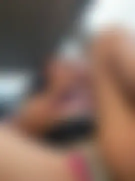 Candy-firee webkamerás műsora