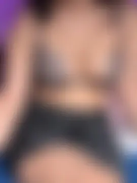 Squirt_Queen_X: διαδικτυακό σόου στην κάμερα