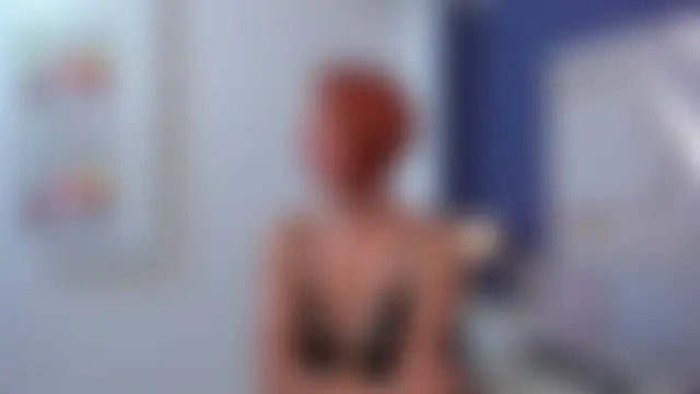 Sara_Evaanns Show in webcam